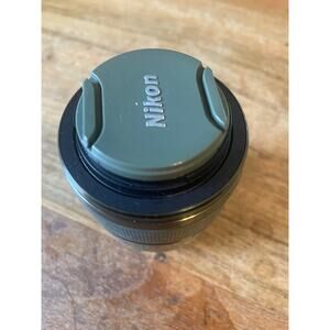 Broken: Nikon 1 nikkor 30-110mm f/3.8-5.6 vr lens (Green) + front/back caps